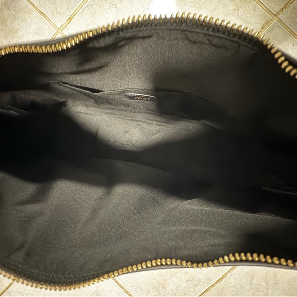H&M Elegant Black Leather Shoulder Bag - Picture 4 of 6